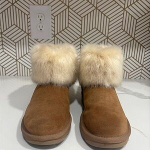 UGG mini toscana cuff boots BRAND NEW!!!! WORN ONCE!!!!
